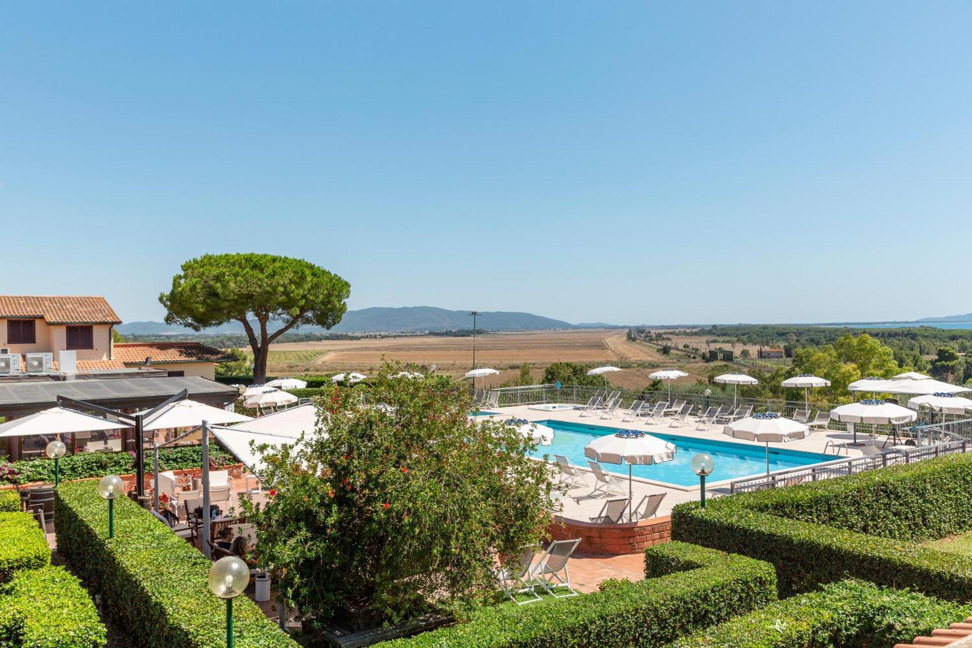 Argentario Osa Resort Talamone Exterior photo